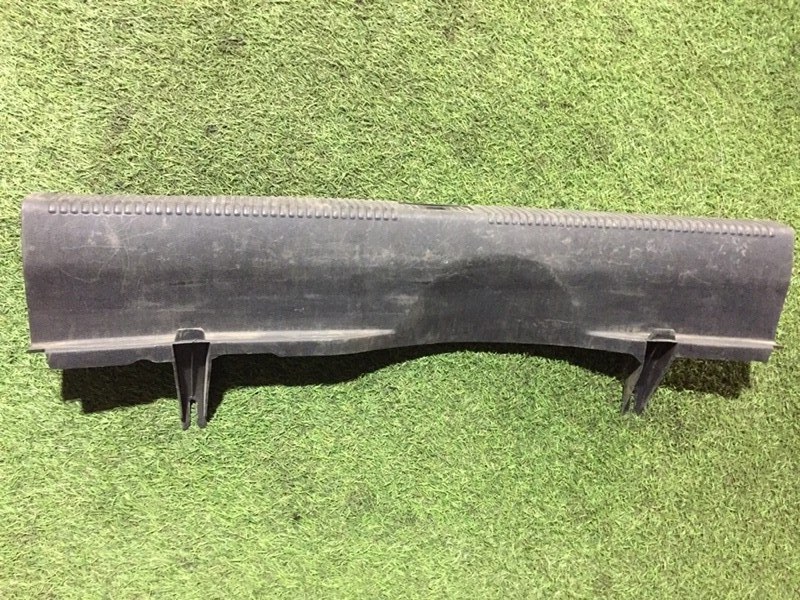 Кожух замка багажника