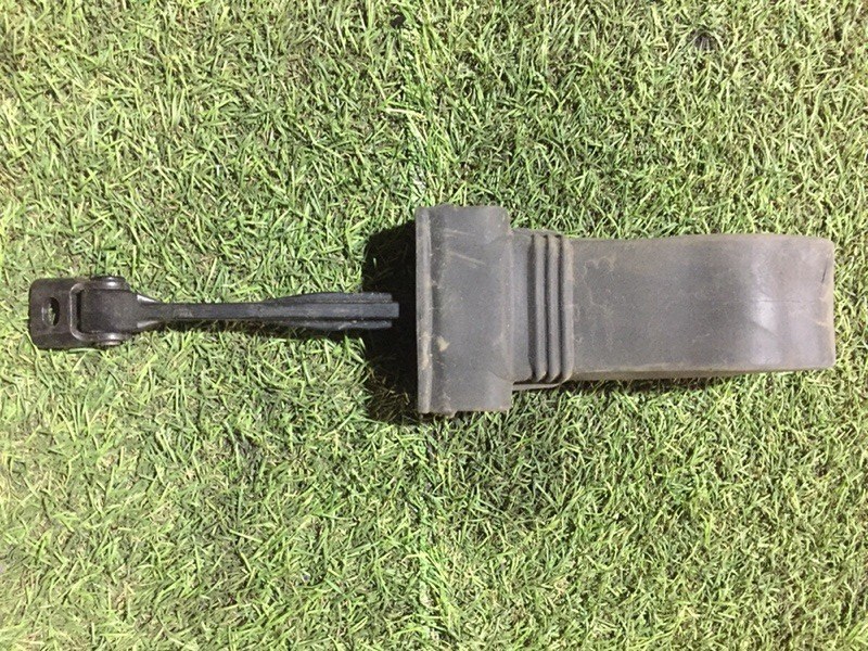 Ограничитель двери