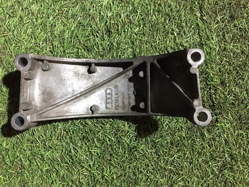 Кронштейн генератора