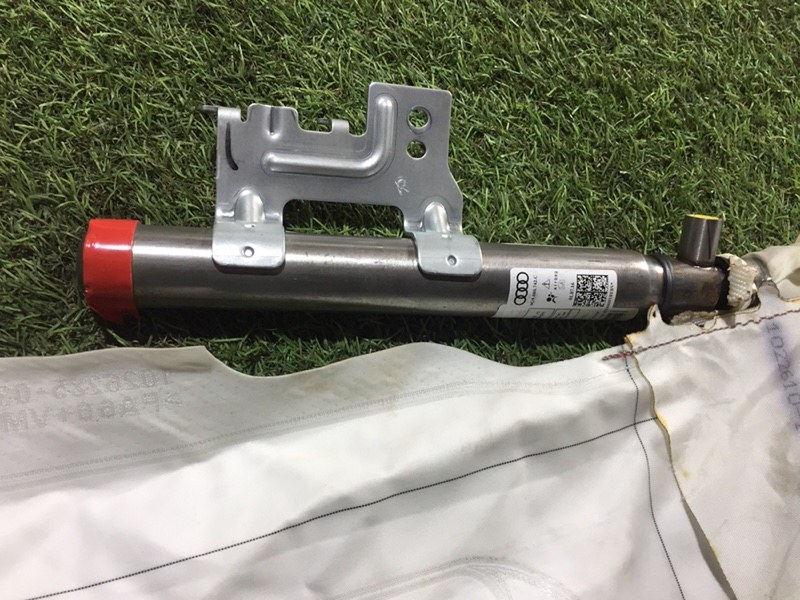 Подушка безопасности боковая (шторка)