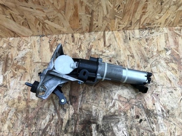 Моторчик крышки багажника