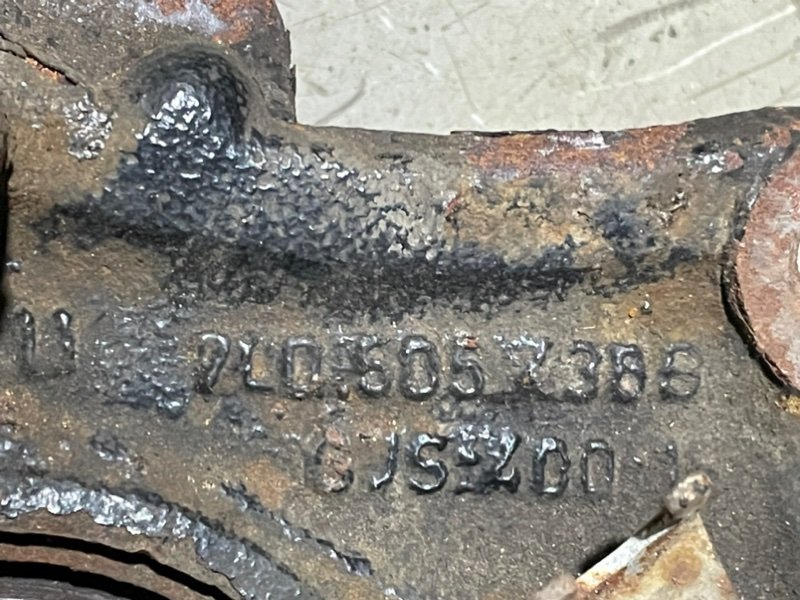 Кулак поворотный задний правый