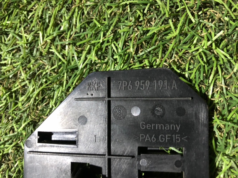 Кронштейн крепежный вспомогательный (разного назначения)