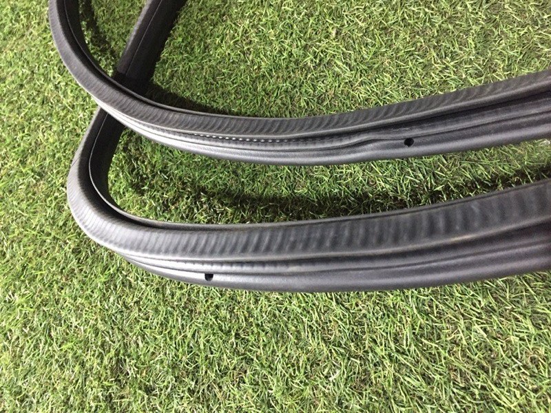 Уплотнитель двери