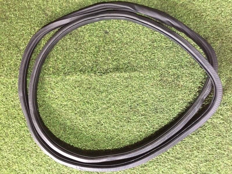 Уплотнитель двери