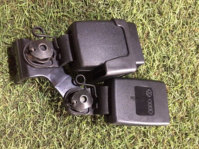 Ответная часть ремня безопасности