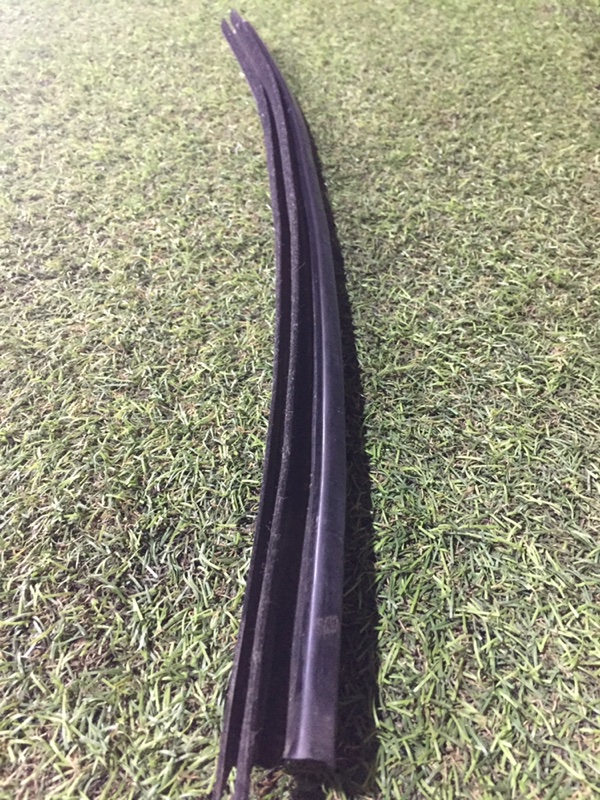 Уплотнитель двери