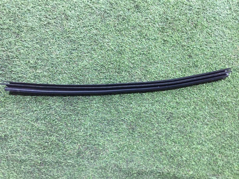 Уплотнитель двери