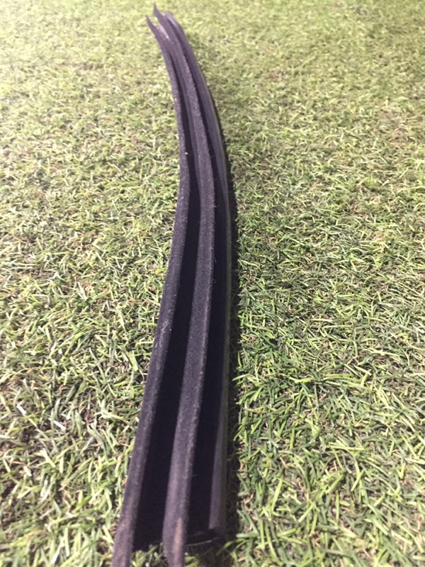 Уплотнитель двери