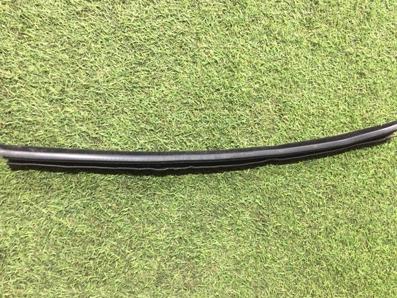 Уплотнитель двери