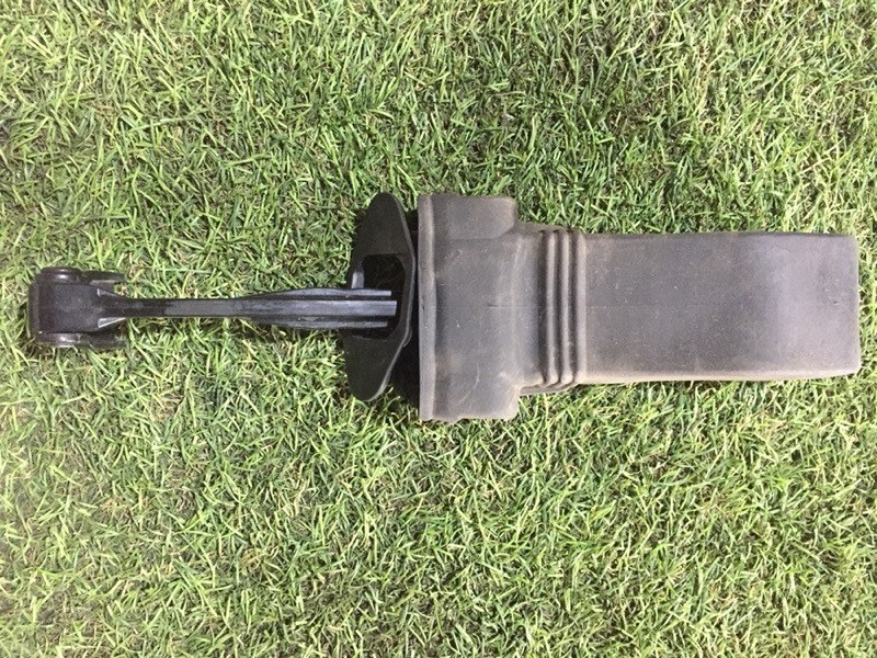 Ограничитель двери