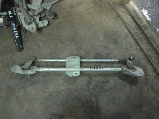 Трапеция стеклоочистителей