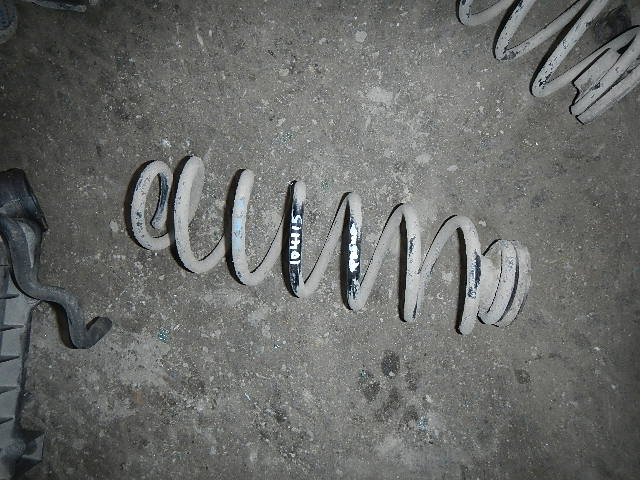 Пружина задняя