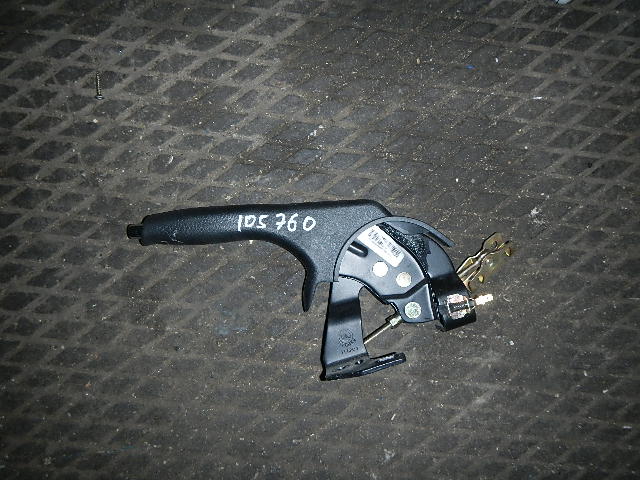 Рычаг стояночного тормоза