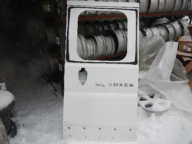 Дверь багажника правая