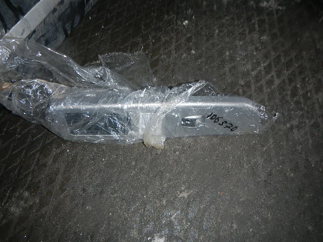 Обшивка двери передней правой