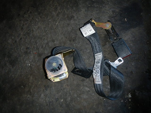 Ремень безопасности