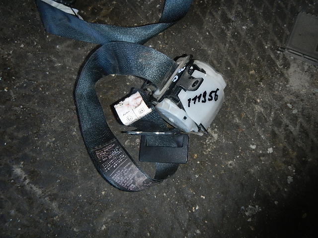 Ремень безопасности