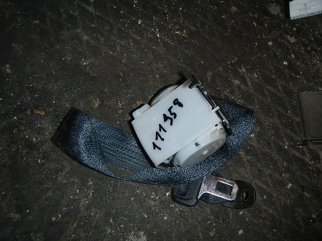 Ремень безопасности