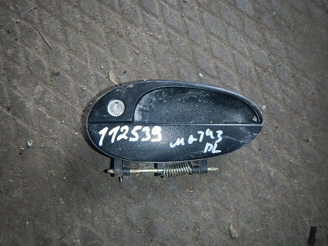 Ручка двери передней наружная левая