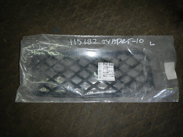 Решетка в бампер левая