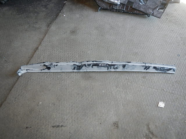 Кузовной элемент