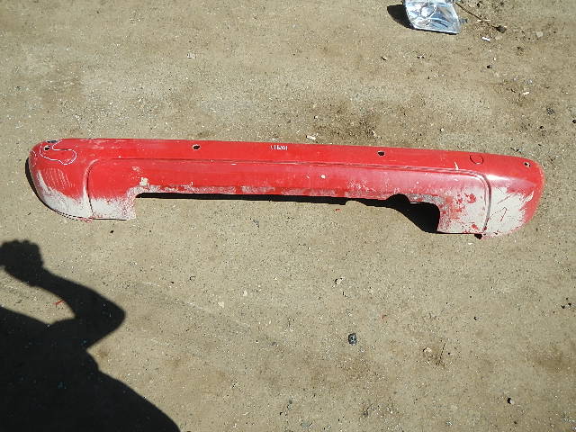 Бампер задний