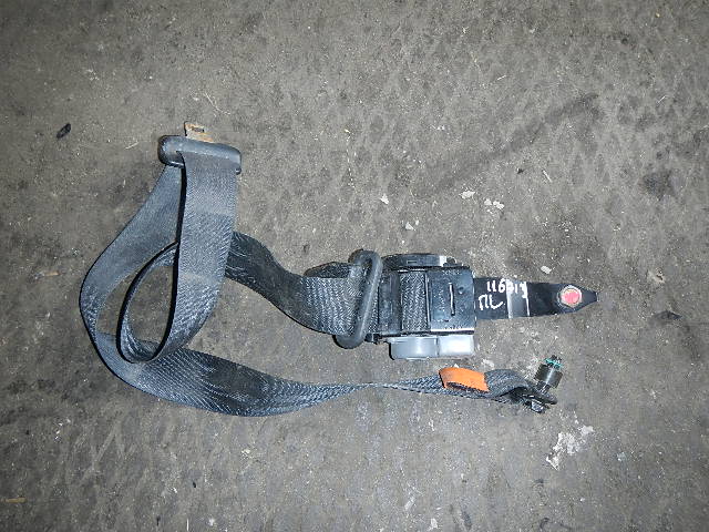 Ремень безопасности