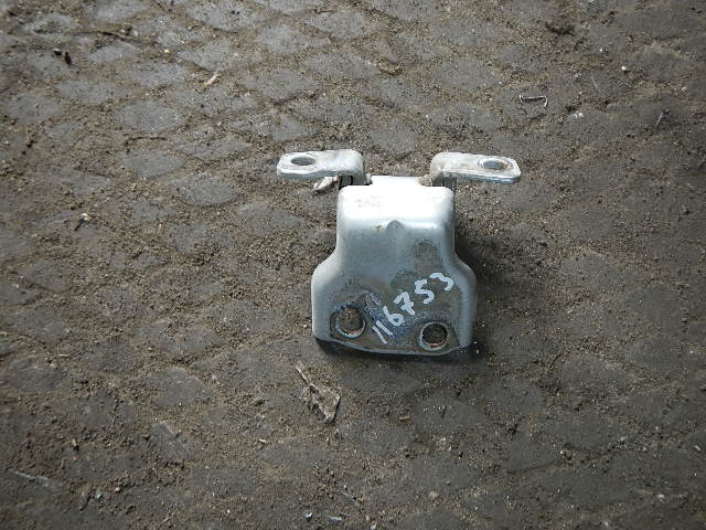 Петля двери задней левой нижняя