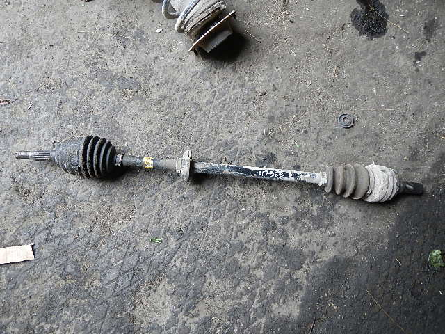 Полуось передняя правая