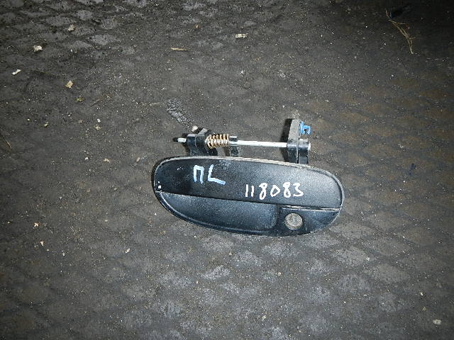 Ручка двери передней наружная левая