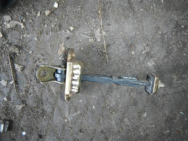 Ограничитель двери