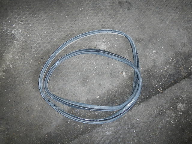 Уплотнитель двери