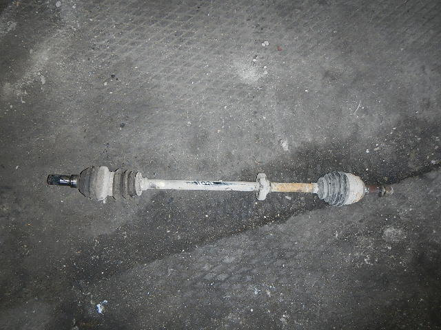 Полуось передняя правая