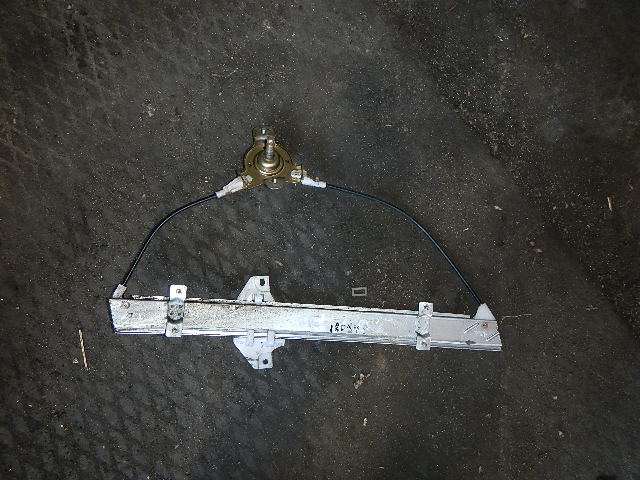 Стеклоподъемник механ. передний правый