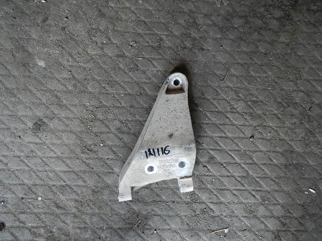 Кронштейн генератора