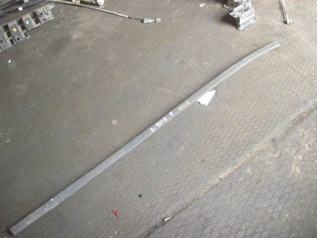 Молдинг крыши правый