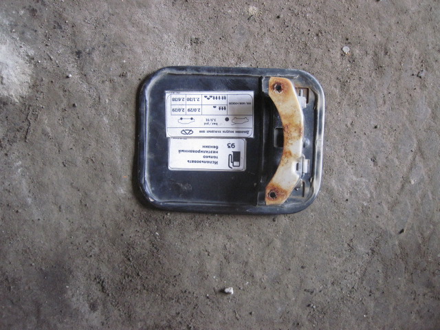 Лючок бензобака