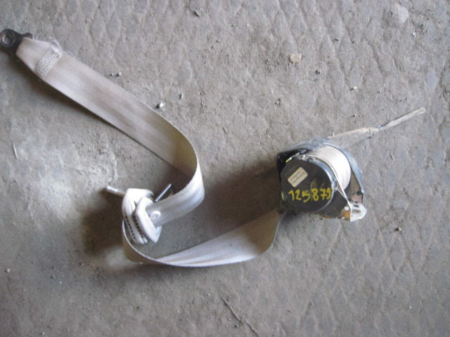 Ремень безопасности