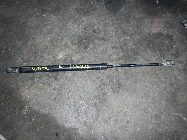 Амортизатор двери багажника