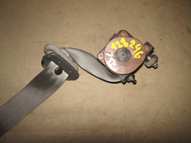 Ремень безопасности