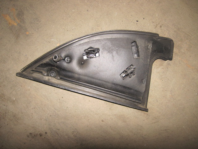 Накладка двери задней левой