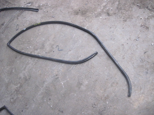 Уплотнитель двери