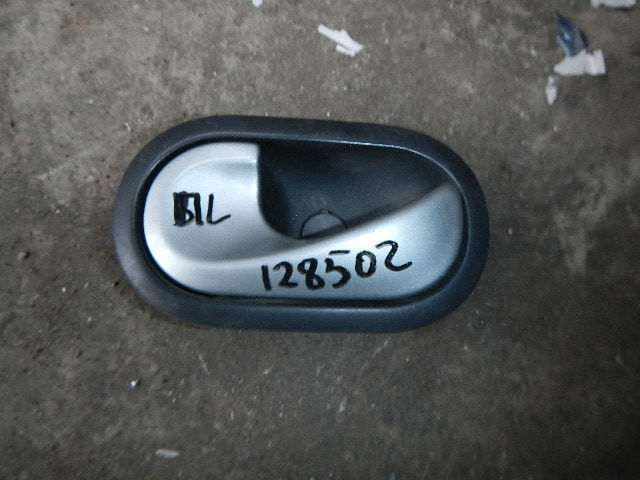 Ручка двери внутренняя левая