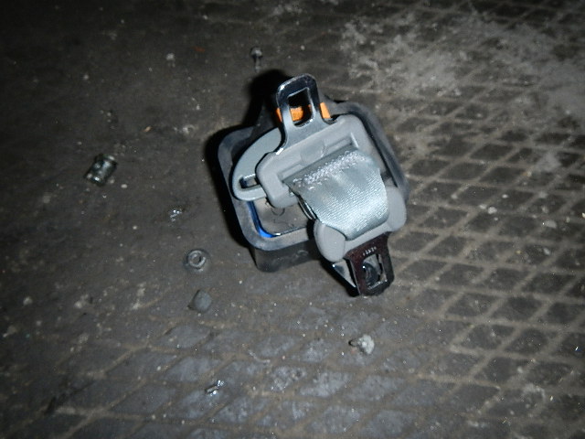 Ремень безопасности