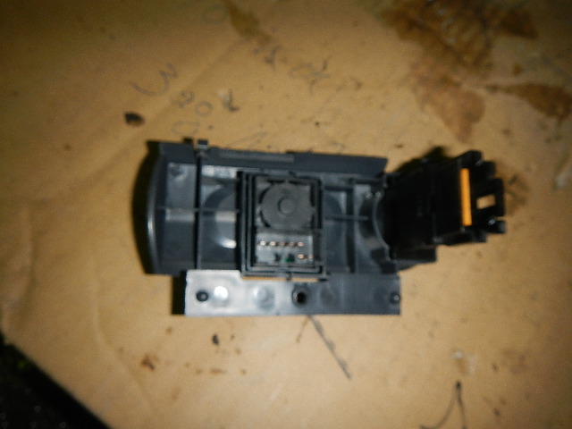 Переключатель регулировки зеркал