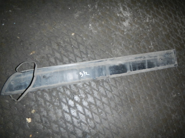 Молдинг задней правой двери