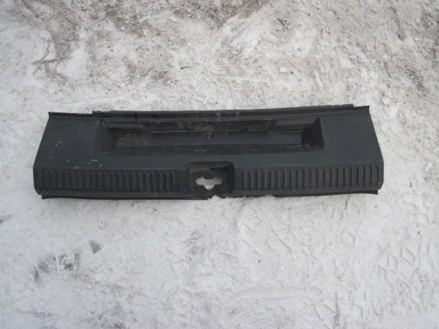 Обшивка багажника