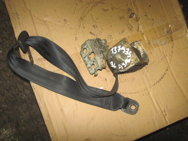 Ремень безопасности