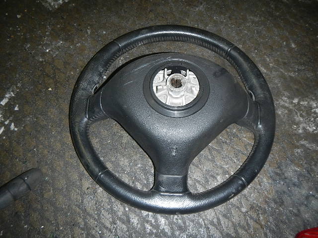 Рулевое колесо (руль)